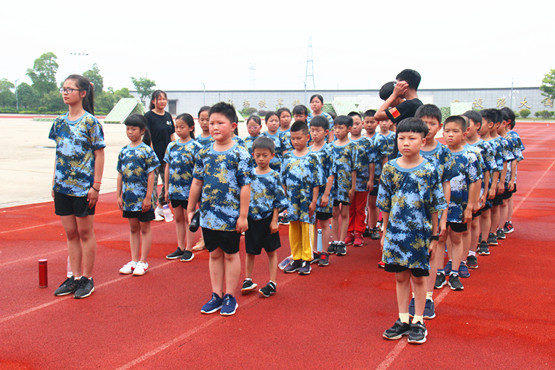 玄武湖街道组织青少年暑期“红色之旅”夏令营 (7)_副本.jpg