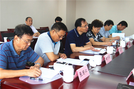 南京市关工委领导调研玄武、鼓楼两区关心下一代工作 (5).jpg