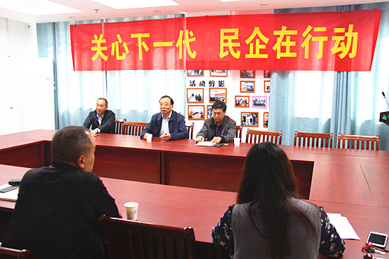 玄武区关工委领导调研街道楼宇关工委工作 (1).jpg