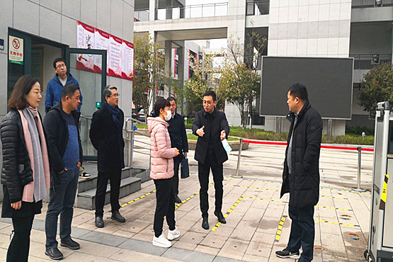 玄武湖街道为辖区学校顺利开课复学保驾护航 (4).jpg