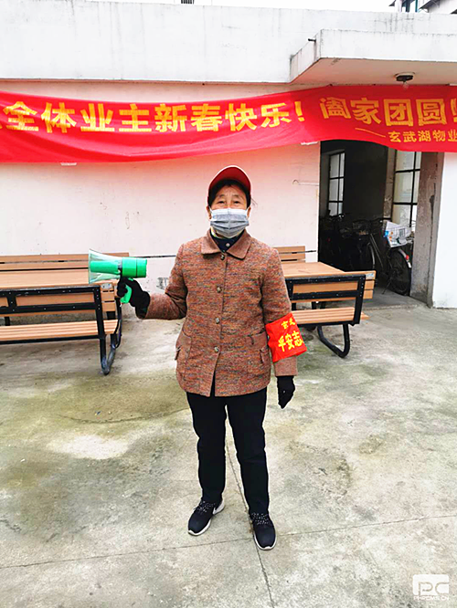 玄武湖街道社区“五老”志愿者积极参与社区疫情防控工作 (3).png