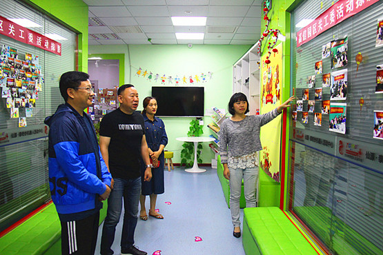 玄武湖街道楼宇关工委助力培训机构线下复课 (1).jpg