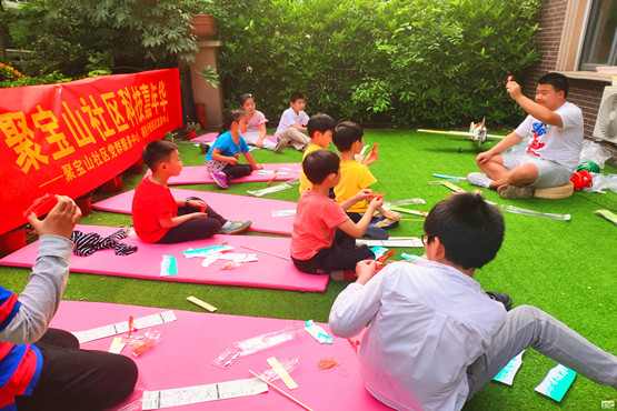 玄武湖街道关工委开展青少年科技嘉年华活动庆六一 (2).jpg