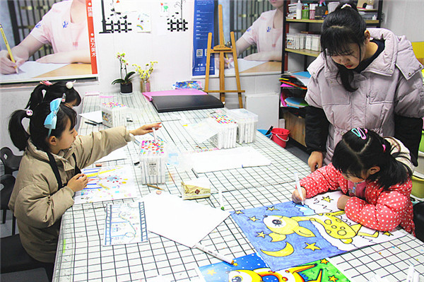 玄武湖街道关工委开展寒假青少年绘画活动 (2).jpg