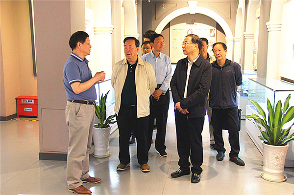 南京市关工委领导调研指导玄武区商务楼宇关工委 (6).jpg