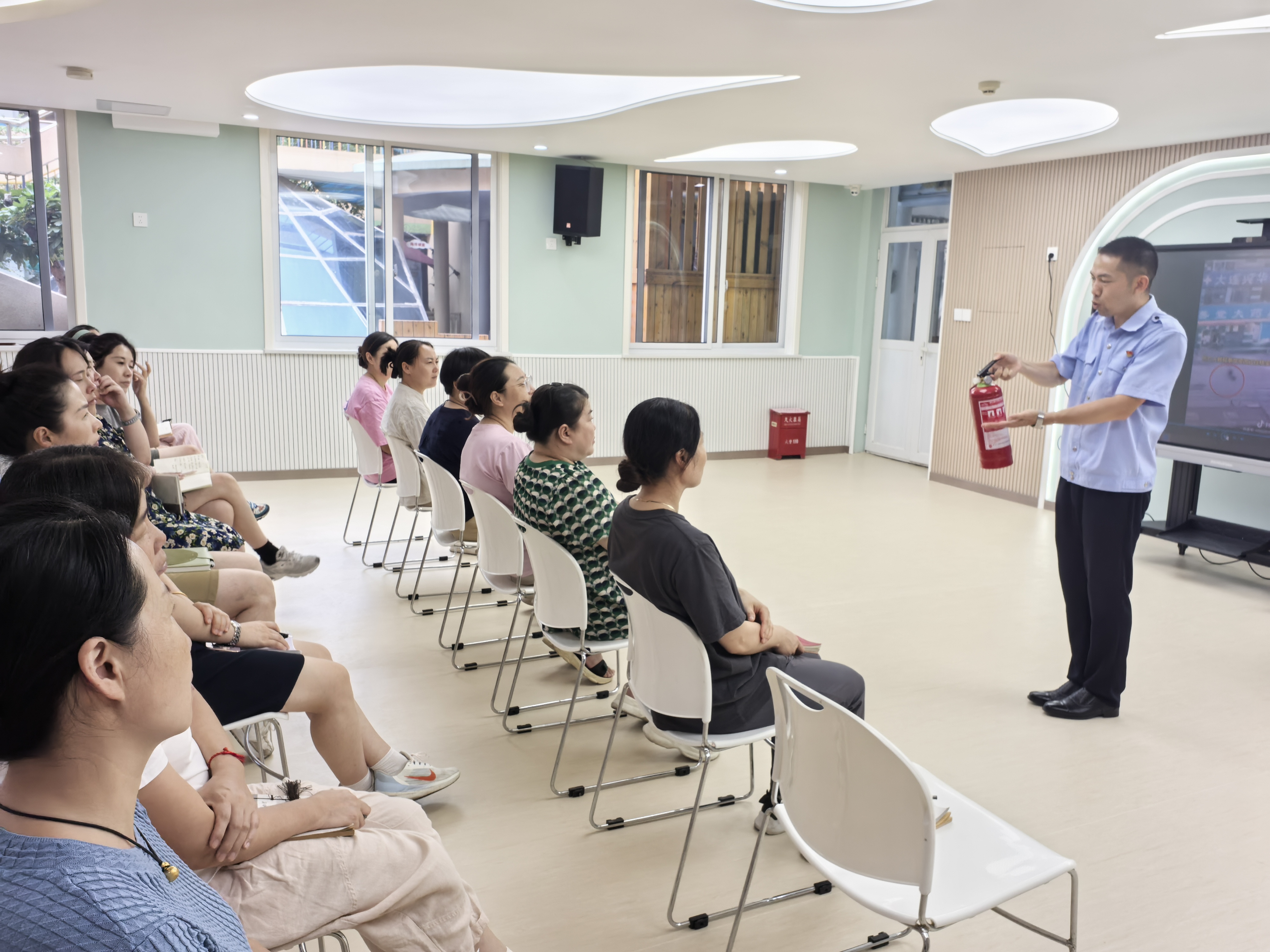 2024.9.3沿河幼儿园开展秋季开学安全教育活动.jpg